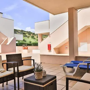 Casa Laranja, Aromas Burgau